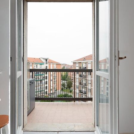 Apartment With Balcony -Bisceglie Red Line Subway Mailand Exterior foto