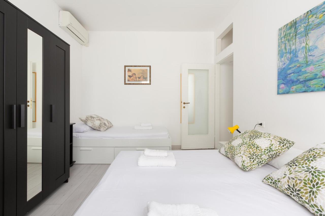 Apartment With Balcony -Bisceglie Red Line Subway Mailand Exterior foto
