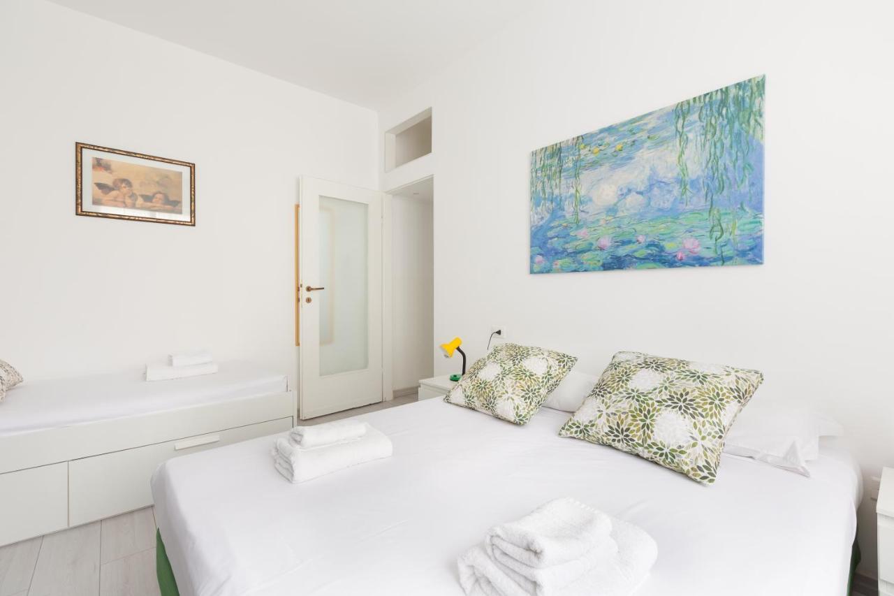 Apartment With Balcony -Bisceglie Red Line Subway Mailand Exterior foto